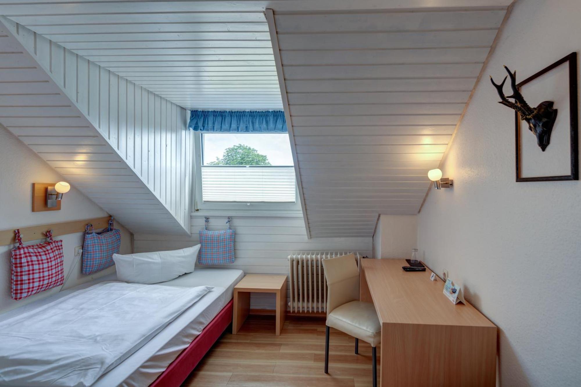 Hotel Leander Bitburg Bagian luar foto
