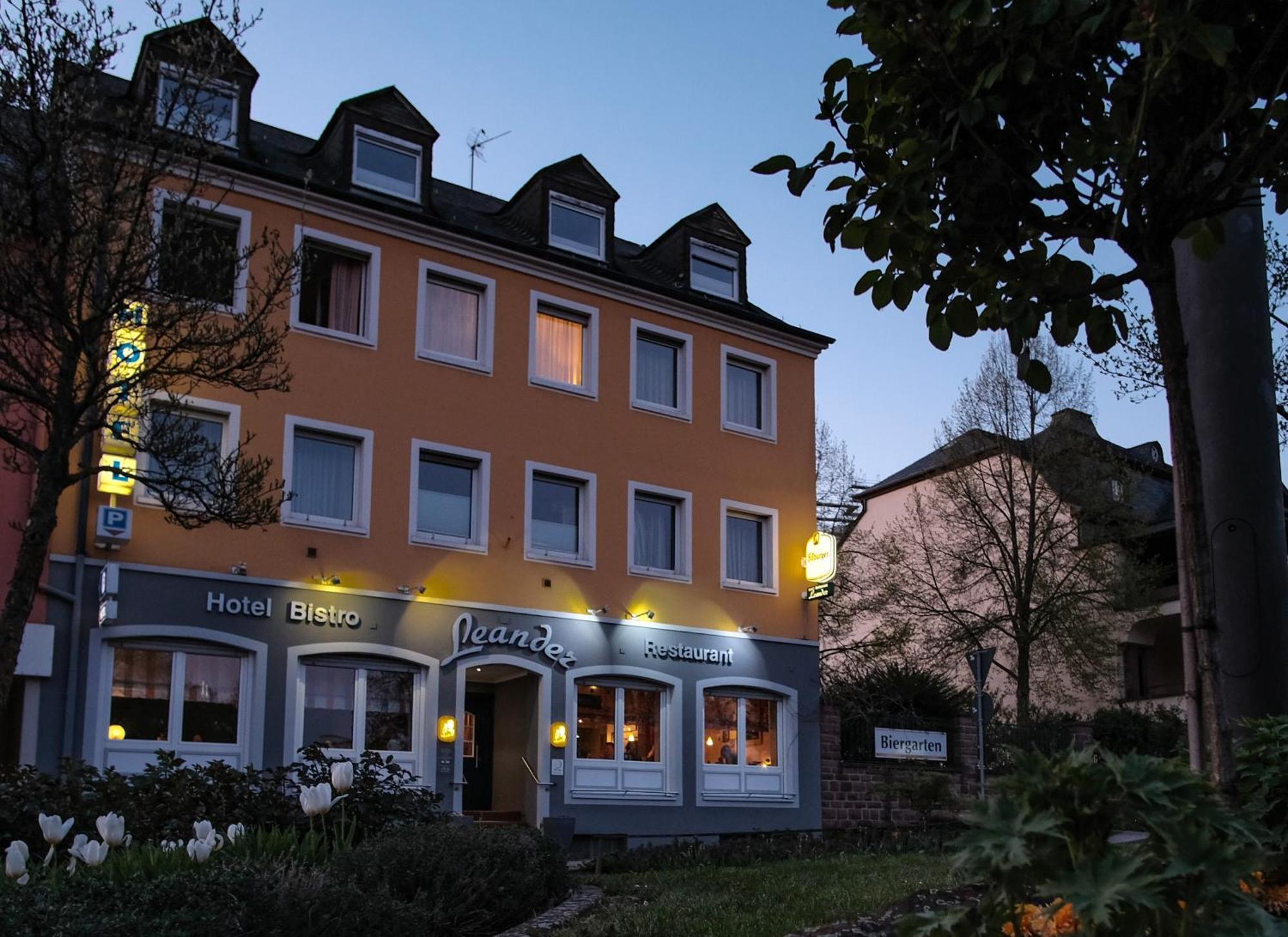 Hotel Leander Bitburg Bagian luar foto
