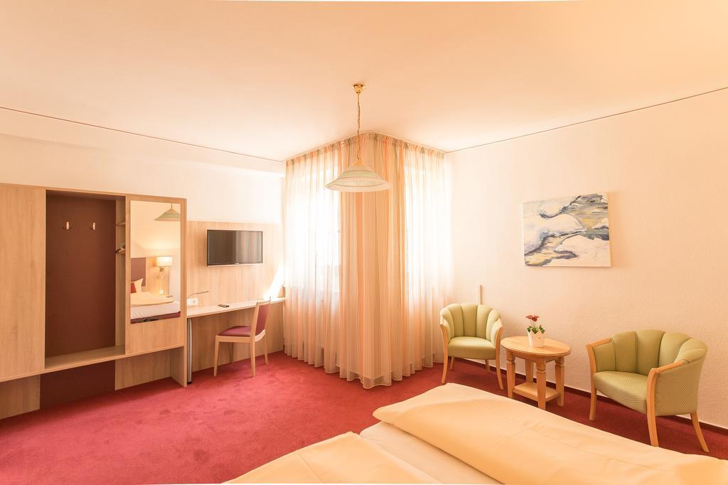 Hotel Leander Bitburg Bagian luar foto