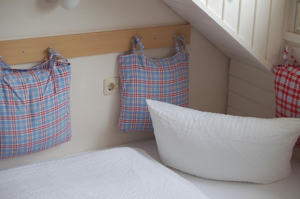 Hotel Leander Bitburg Bagian luar foto