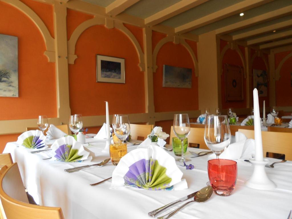 Hotel Leander Bitburg Bagian luar foto